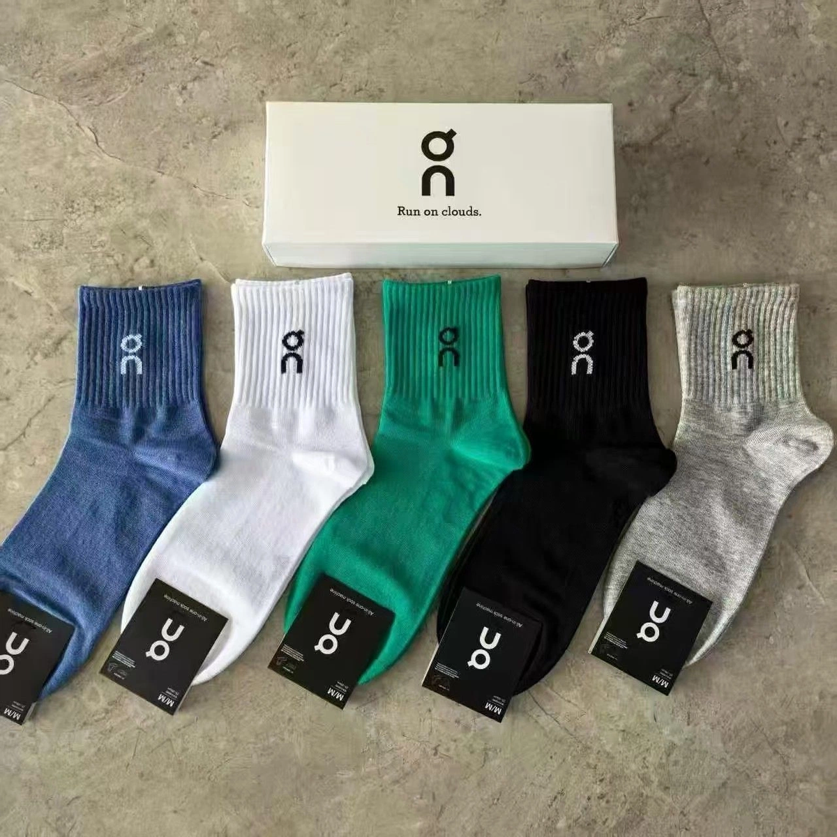5 Pairs Men Black Label Logo Crew Socks Multicolor Solid Color Mid Calf Athletic Socks Gift Box