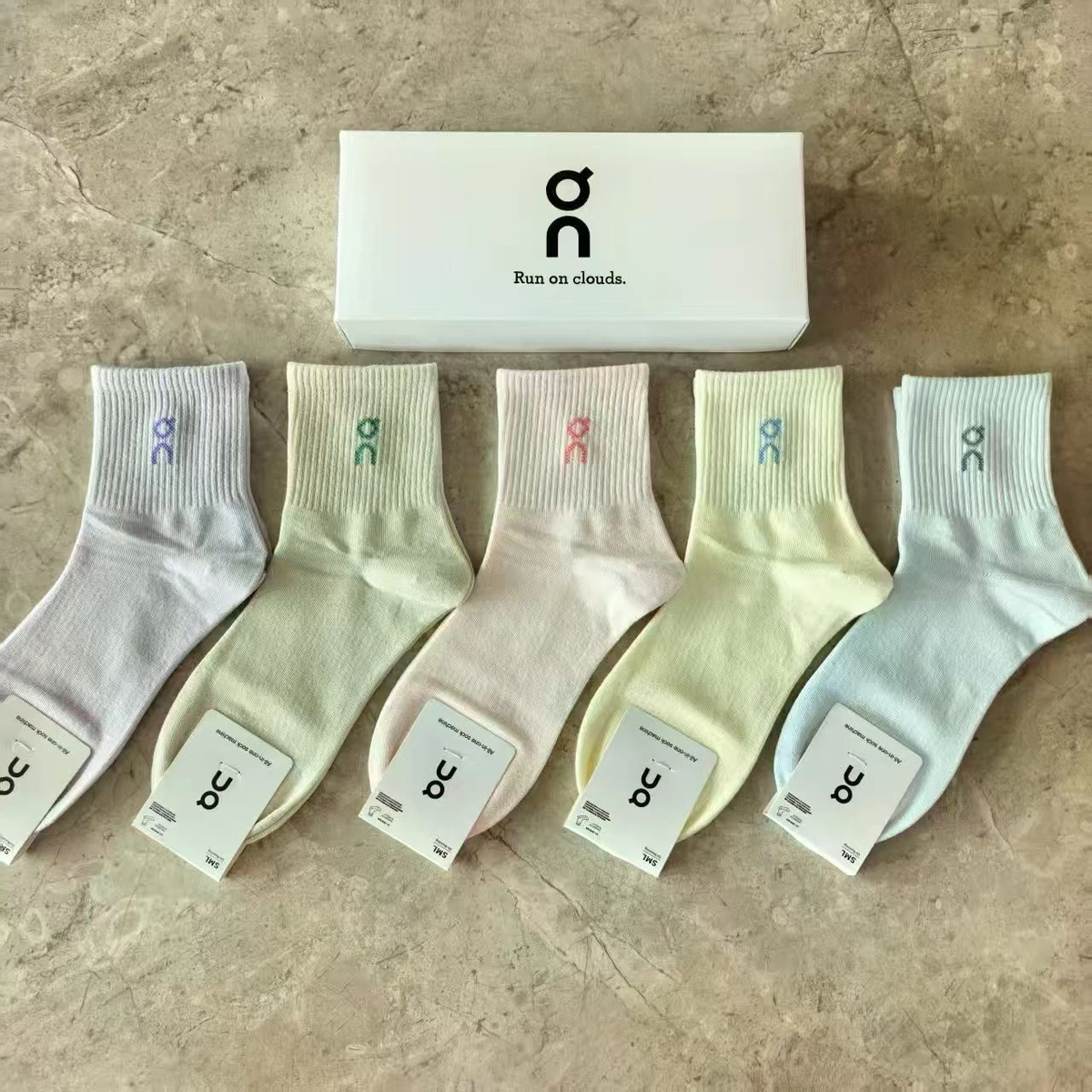 5 Pairs Women White Label Pastel Macaron Color Mid‑Calf Crew Socks Soft Casual Socks Gift Box