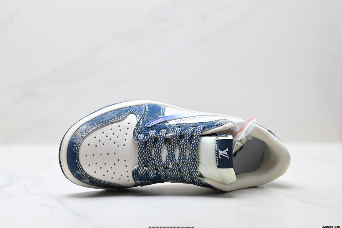 Nike Low-Top Sneakers Blue White Graphic Alt Unisex Collaboration Edition Style 21