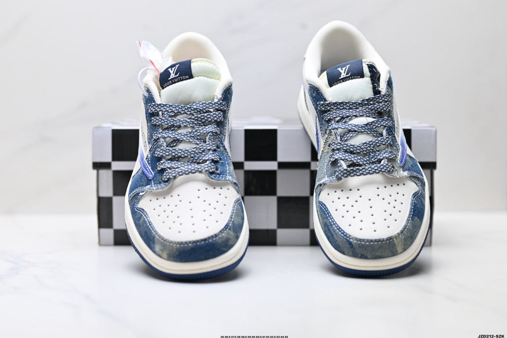 Nike Low-Top Sneakers Blue White Graphic Alt Unisex Collaboration Edition Style 21