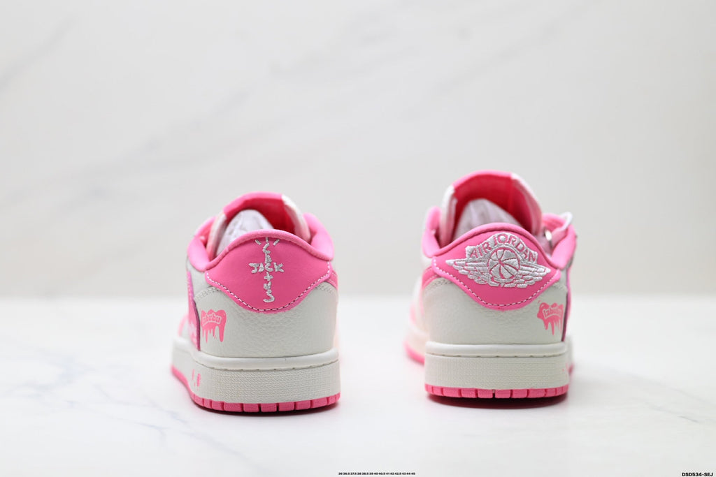 Nike Low-Top Sneakers Pink White Cartoon Unisex Collaboration Edition Style 36