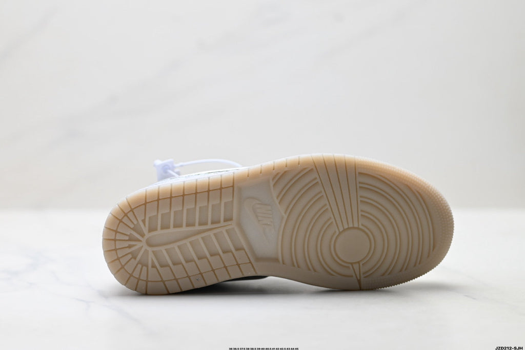 Nike Low-Top Sneakers Silver Monogram Unisex Collaboration Edition Style 11